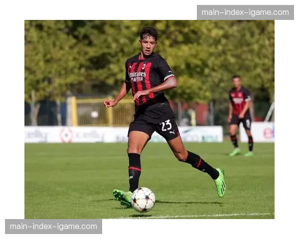 特写:梅斯年轻后卫库利巴利,他的崛起吸引了众多豪门球探 特写:梅斯年轻后卫库利巴利,他的崛起吸引了众多豪门球探