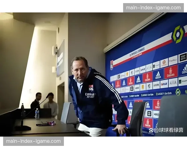 传闻:切尔西夏窗引援目标锁定一位以转换拦截见长的法甲后腰 传闻:切尔西夏窗引援目标锁定一位以转换拦截见长的法甲后腰